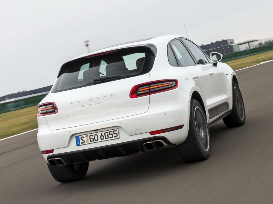  Porsche Macan Turbo 2014 года  (фото 25 из 33)